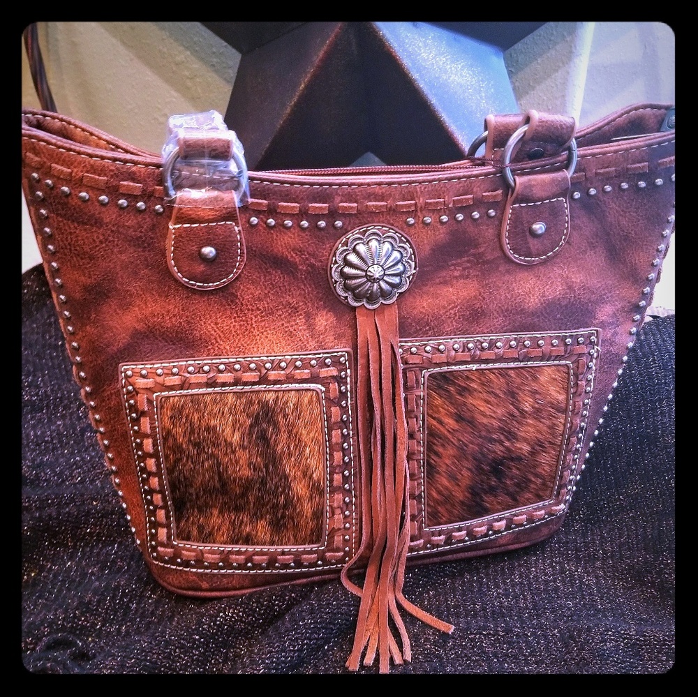 Conceled Carry Cowfur Concho Purse